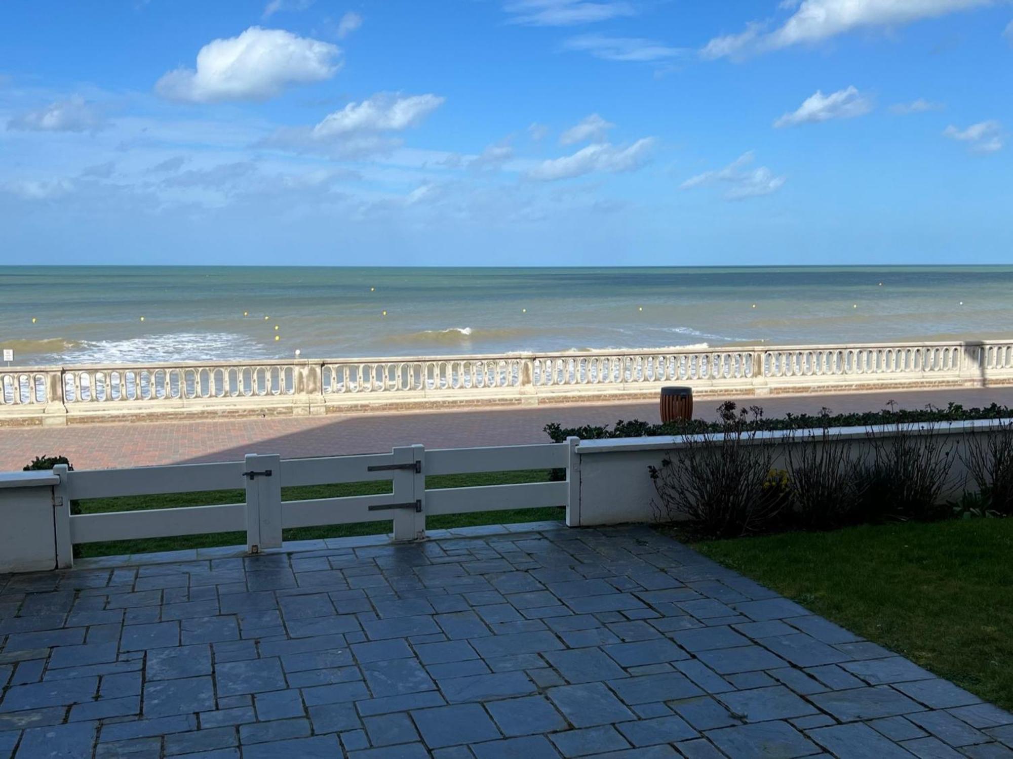 Studio Central A Cabourg Avec Balcon, Wifi Gratuit & Parking - Fr-1-487-372 Zewnętrze zdjęcie